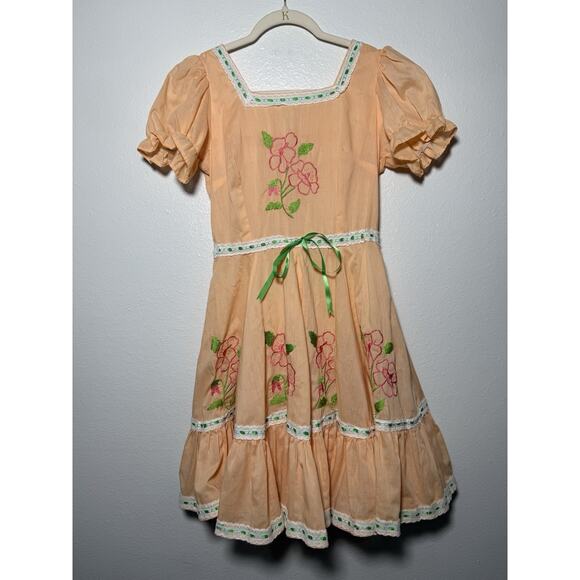 VINTAGE HANDMADE PEACH FLOWER EMBROIDERY LAYERED FOLK COTTAGE PRARIE - Picture 1 of 4